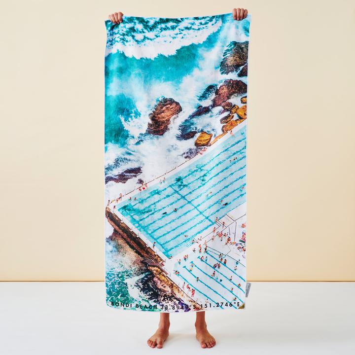 Destination Towels Icebergs Summer Sand Free Beach Towel