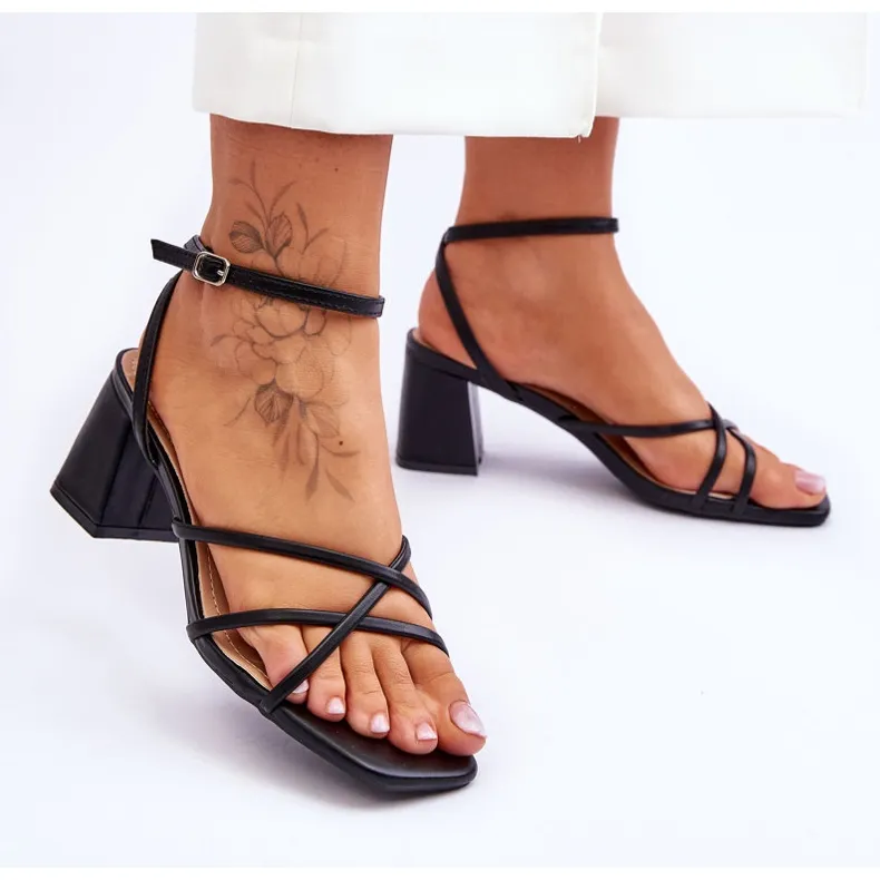 Fashionable Sandals With Black Felisa High Heels