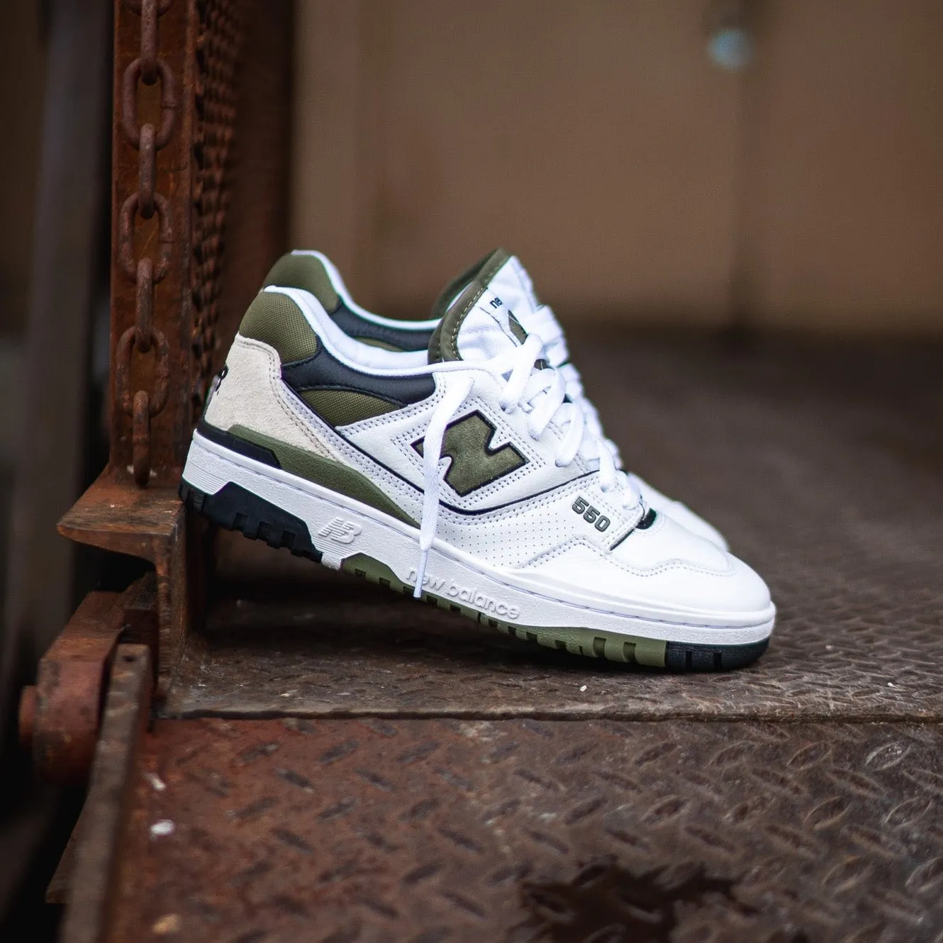 Mens New Balance 550 (White/Olive) - BB550DOB